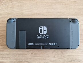 Nintendo Switch V2 jako nová - 3