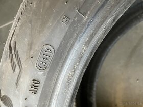 305/40 R20 - 3