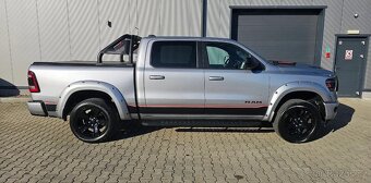 DODGE RAM BLACK WIDOW NIGHT E-TORQUE – TOP VÝBAVA - 3