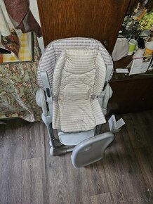 Dětská židlička s pultíkem - 3
