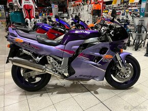 Suzuki Gsx-r 1100 rok 1996 ze sbirky - 3