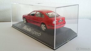 Starší model Kaden Škoda Superb I měřítko  1:43 - 3