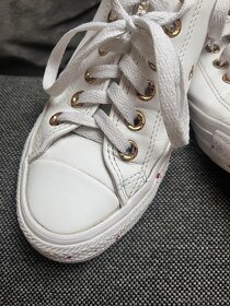 Krásné bílo-zlaté Converse - 3