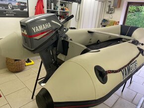 Motorový člun Yamaha YAM 300S - 3