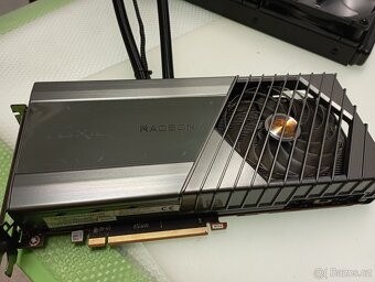 SAPPHIRE TOXIC Radeon RX 6950 XT LE GAMING OC 16G - 3