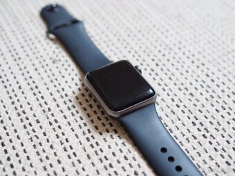 Apple Watch 3 - 38 mm (Space Gray) - 3