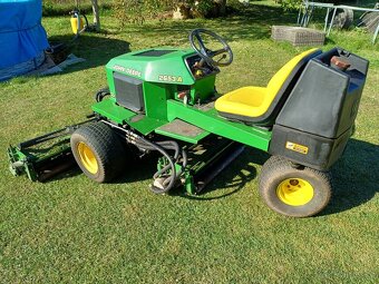 Vřetenová sekačka John Deere, záběr 2100mm - 3