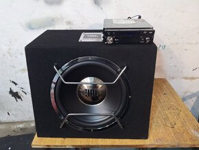 Prodám hudbu do auta zn JBL suboowfer - 3