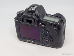 Canon 6D + karta 64GB - pěkný a 100% funkční - 3