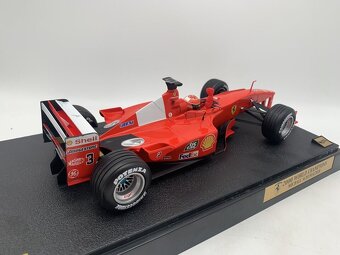 Model formule 1 Michael Schumacher 2000, Hotweels 1:18, vit - 3