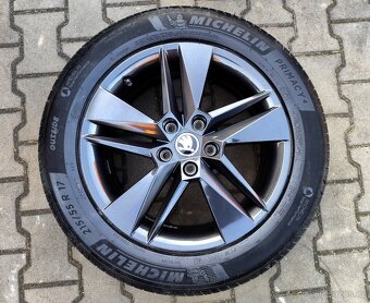 Alu kola originál Škoda Superb III 5x112 R17 Makrab - 3