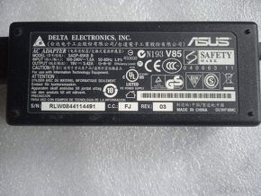 nabíječka ASUS - 3