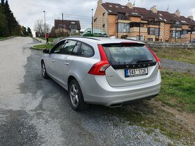 Volvo V60 D4 - 3