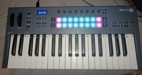 NOVATION FLkey 37 - 3