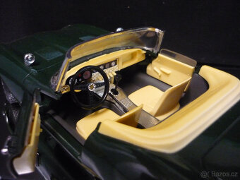 Jaguar E Type Cabriolet zelený Bburago 1/18 - 3