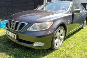 Lexus LS460, 4.6 V8 - 3