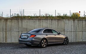 Mercedes-Benz E220d Sedan 4matic (MOŽNÝ ODPOČET DPH) - 3