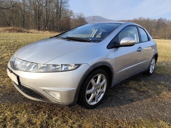 HONDA CIVIC UFO BENZÍN 1.8i 103KW SERVIS ROK VÝROBY 2008 - 3