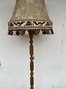 Podlahová masivní lampa - 3