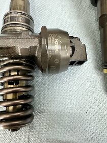 vw škoda vstřiky pro motor BKC BXE AXR BSW 038130073BQ cena - 3