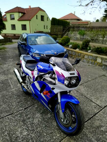 Suzuki GSX R 750W r.v. 1993_SLEVA - 3