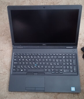 Notebook Dell Latitude 5590 TOP STAV - 3