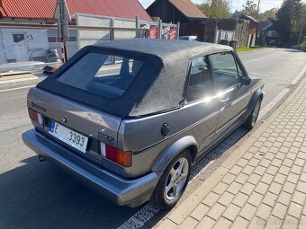 Volkswagen Golf MK1 Cabrio Karmann 1.8 i 72 kW - Super stav - 3