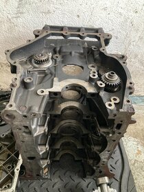 Motor 1.8 TSI CDA 132 tis km najeto - 3