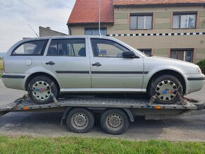 Škoda Octavia 1 combi 1.9 TDI- díly - 3