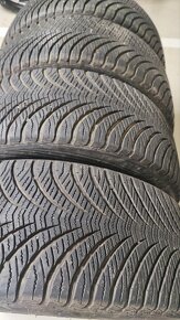 Zimní 225/55/17 Goodyear Vectot 4 seasons DOT 0623 - 3