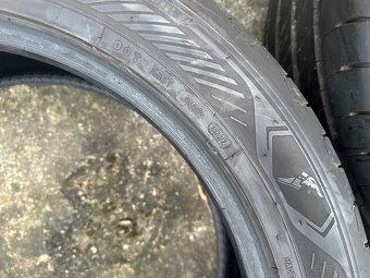 Letní pneu Goodyear 285/45 R22 - 3