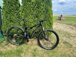 Celoodpružené, karbonové horské kolo, ORBEA OIZ M10 - 3