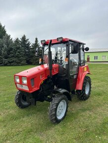 Traktor Belarus 320.4 - 3