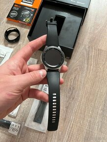 Chytré hodinky Samsung Galaxy Watch 46mm + příslušenství. - 3