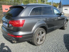 Audi Q7 3.0TDi V6 S-Line quattro tiptronic, 7. míst - 3