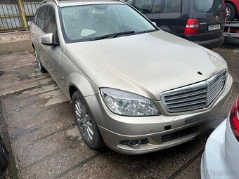 W204 mercedes - 3