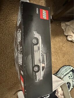 Lego Creator 10262 Aston - 3