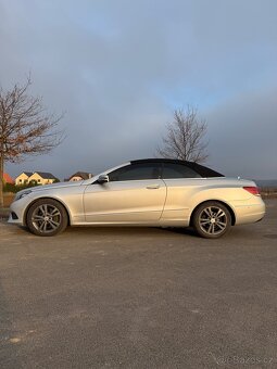 Mercedes-Benz E250 Cabriolet - 3