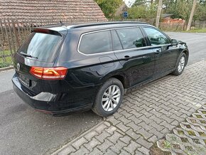 VW Passat B8 2,0TDi 2018 130t km Manuál - 3