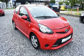 TOYOTA AYGO 1,0 NAVI,AC,PDC,1.MAJ,LED DENNÍ,TOP - 3