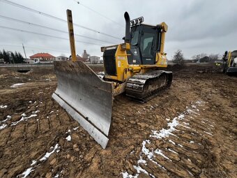 Prodám Komatsu D41e - 3