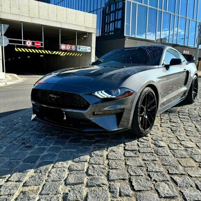 Ford Mustang - 3