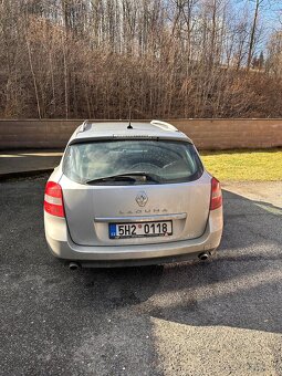 Renault Laguna III 2.0 dCI - 3