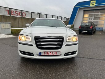 Chrysler 300C 3.6 PENTASTAR 2014 najeto 82.000 km - 3