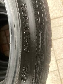 Gripmax Status Pro Winter 225/40 R19 93 V XL Zimní - 3