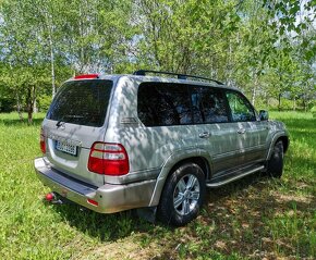 Toyota Landcruiser LC100 - 3