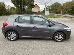 Toyota Auris 1.4 D4D - 3