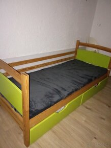 Prodám krásnou dětskou postel 200x95 - 3