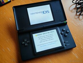 Nintendo DS Lite + 8 her + pouzdro - 3