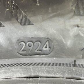 NOVÉ Zimní pneu 235/45 R17 97V Sailun - 3